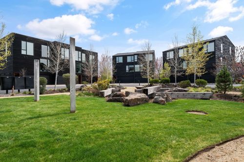 unit-18-55 Sw Wall St, Bend, OR, 97702-3728 | Card Image