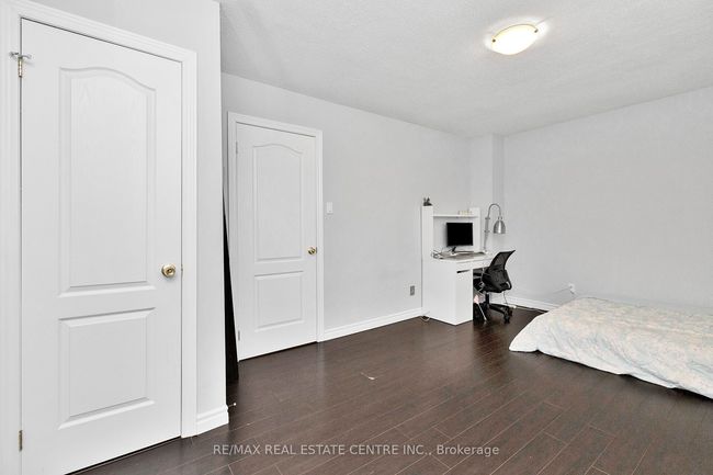 69 Newstead Cres, House attached with 4 bedrooms, 2 bathrooms and 3 parking in Brampton ON | Image 23