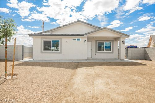 561 Valiant Ave, Pahrump, NV, 89060-4063 | Card Image