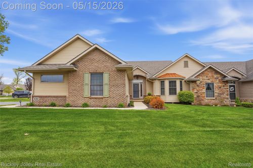 6369 Pasture Ln, Brighton, MI, 48116-6728 | Card Image