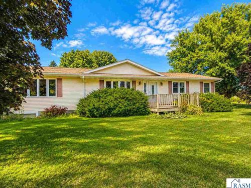 55 Elm St, Easton, MN, 56025-7116 | Card Image