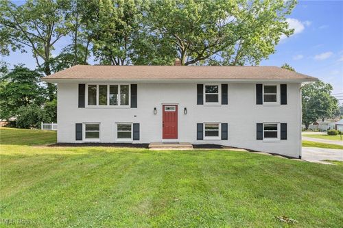 3156 Sheila Street Nw, Massillon, OH, 44646 | Card Image