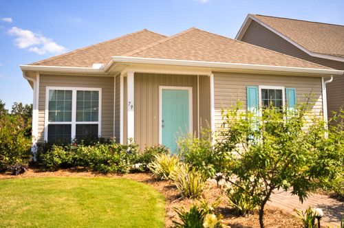 79 Nelly St, Freeport, FL, 32439-7616 | Card Image