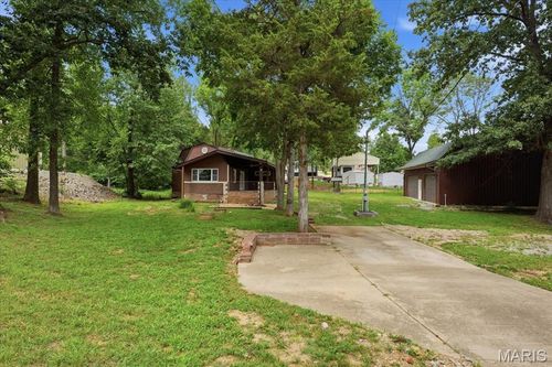 6051 Valley Dr, French Village, MO, 63036-1380 | Card Image