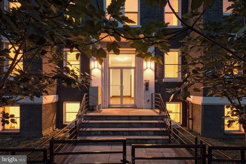 22-1409 G St Ne, WASHINGTON, DC, 20002-5453 | Card Image