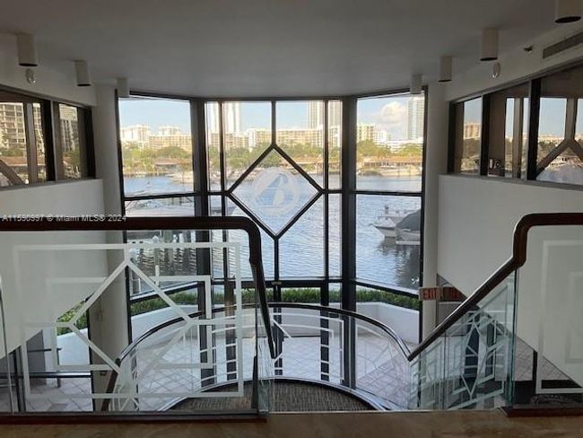 211 - 300 Three Islands Blvd, Condo with 2 bedrooms, 2 bathrooms and null parking in Hallandale Beach FL | Image 20