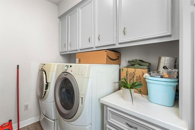 548 Cascade St, House other with 4 bedrooms, 4 bathrooms and 2 parking in Bellaire TX | Image 24