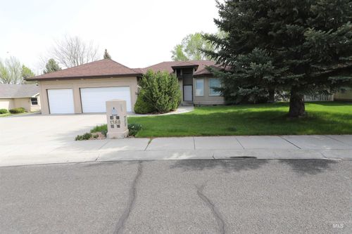 1368 Stoneybrook Cir, Twin Falls, ID, 83301-2517 | Card Image