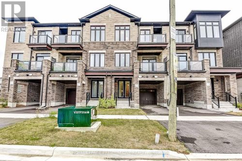 110 Thule St, Woodbridge, ON, L4H5L5 | Card Image
