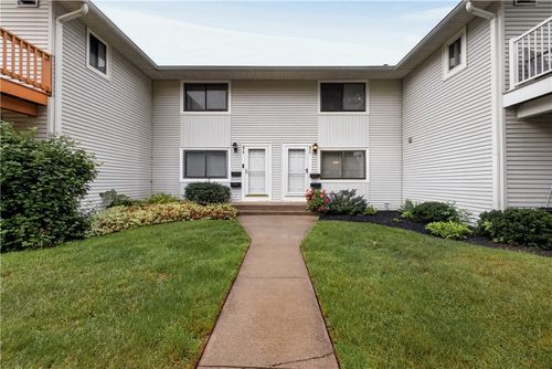 677 Eastbrooke Ln, Rochester, NY, 14618-5224 | Card Image