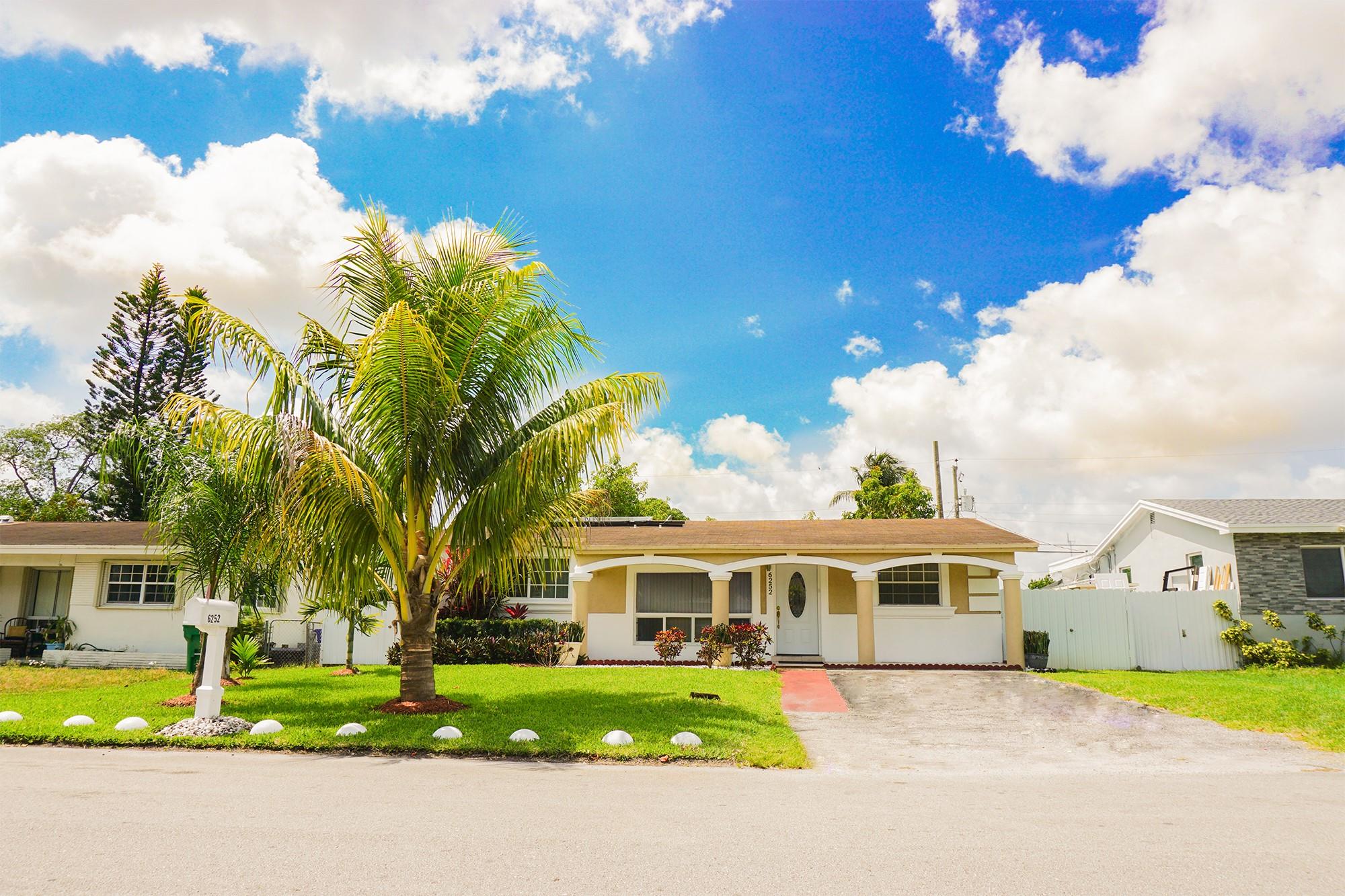 18th St, Miramar, FL 33023