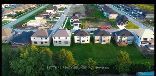 20 Ferris Blvd, Thamesford, ON, N0M2M0 | Card Image