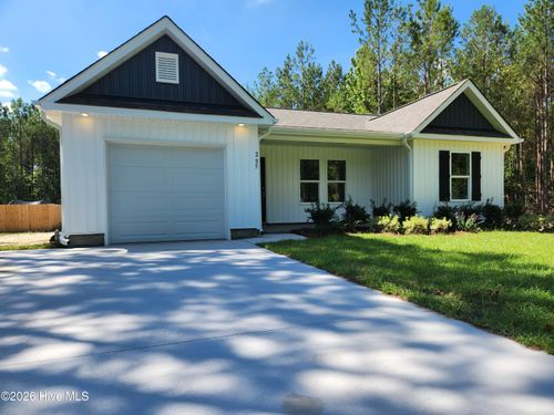 285 Montague Rd, Currie, NC, 28435-5523 | Card Image