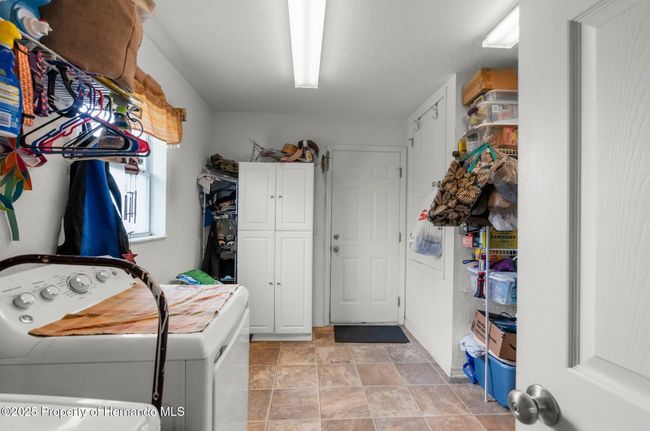 10457 Cranston St, House other with 5 bedrooms, 2 bathrooms and null parking in Spring Hill FL | Image 34