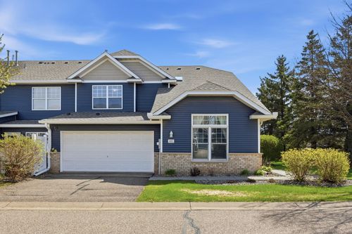 401 Hickory Ln N, Oakdale, MN, 55128-7036 | Card Image