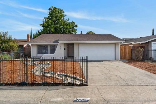 7828 Rockhurst Way, Sacramento, CA, 95828-4223 | Card Image