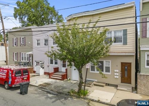 76 Heckel St, Belleville, NJ, 07109-4059 | Card Image