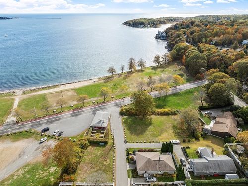 41 Hough Ave, Gloucester, MA, 01930-4023 | Card Image