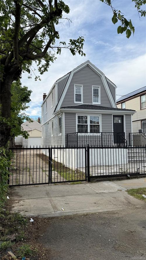 16421 109th Road, New York, NY, 11433 | Card Image