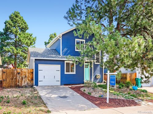 17541 E Whitaker Dr, Aurora, CO, 80015-2049 | Card Image
