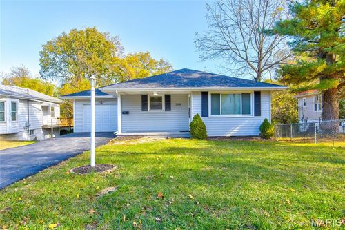 2108 Holland St, Alton, IL, 62002-3338 | Card Image