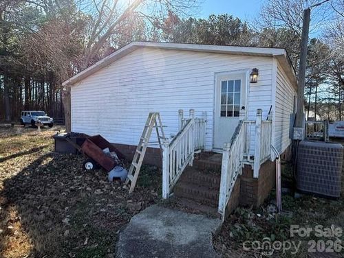 373 Griggs Rd, Clover, SC, 29710-7321 | Card Image