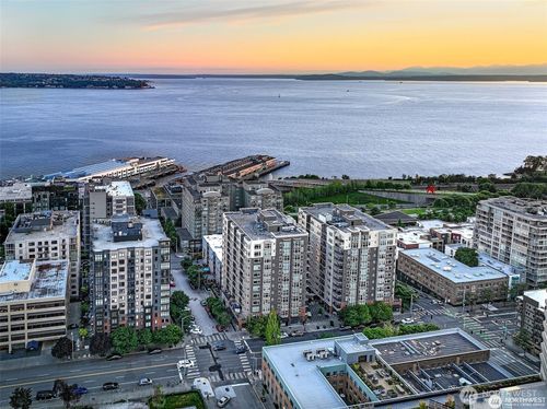 apt-113-2801 1st Ave, Seattle, WA, 98121-1146 | Card Image