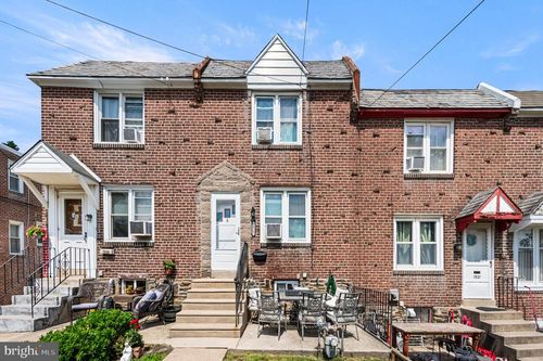 7823 Westview Ave, UPPER DARBY, PA, 19082-2911 | Card Image