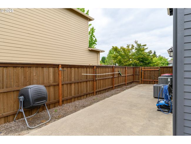 2351 Nw Pinehurst Dr, House other with 5 bedrooms, 3 bathrooms and 3 parking in McMinnville OR | Image 42
