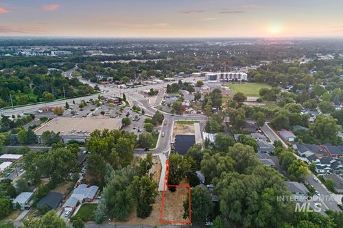 2308 N 35th St, Boise, ID, 83703-5536 | Card Image