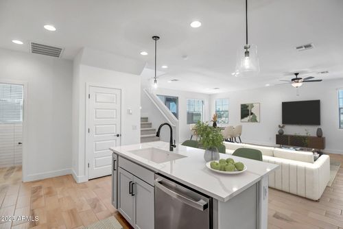 43282 N Hinoki St, Queen Creek, AZ, 85140-3903 | Card Image