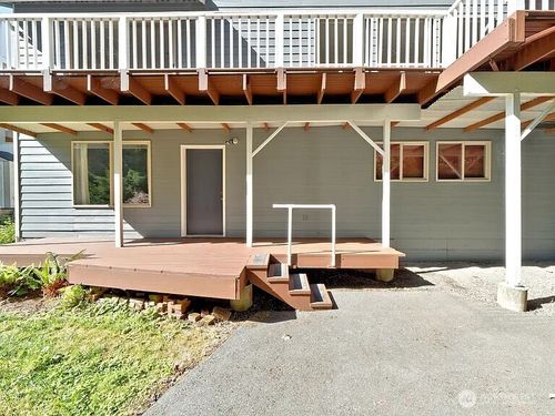 2-721 Crown Dr, Everett, WA, 98203-1803 | Card Image