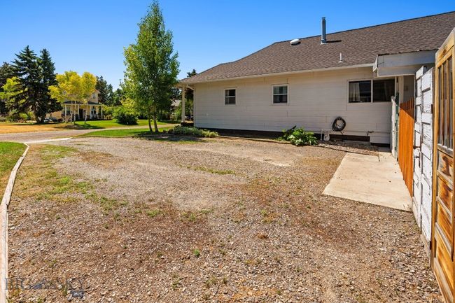 220 S 4 Th St, House other with 3 bedrooms, 2 bathrooms and null parking in Manhattan MT | Image 86