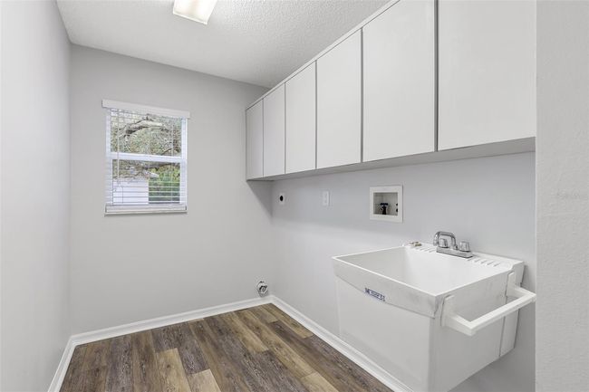 Laundry Room | Image 23