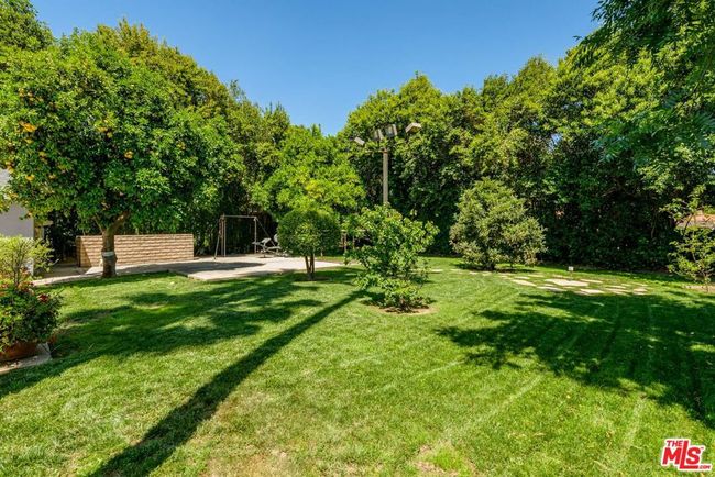 8760 White Oak Ave, House other with 4 bedrooms, 4 bathrooms and 8 parking in Sherwood Forest CA | Image 46