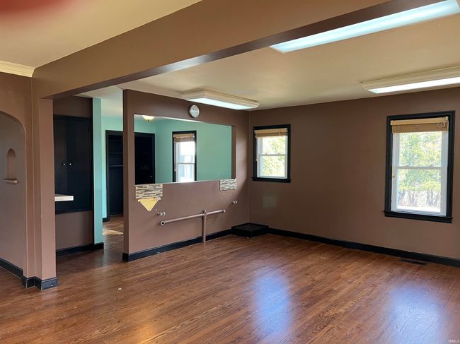 514 S Main St, Home with 0 bedrooms, 1 bathrooms and 10 parking in Middlebury IN | Image 7