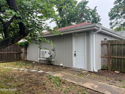 b-515 S Ellis Street, Webb City, MO, 64870 | Card Image