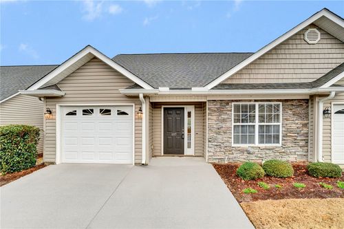 107 Shalom Dr, Simpsonville, SC, 29681-3893 | Card Image