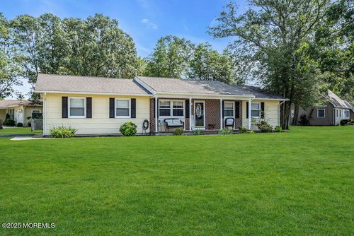 124 Oakwood Pl, Forked River, NJ, 08731-4602 | Card Image