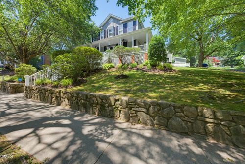 102 Parkside Cir, Chapel Hill, NC, 27516-9165 | Card Image