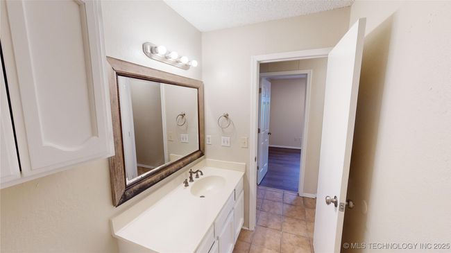 8913 92 Nd Pl, House other with 3 bedrooms, 2 bathrooms and null parking in Tulsa OK | Image 12