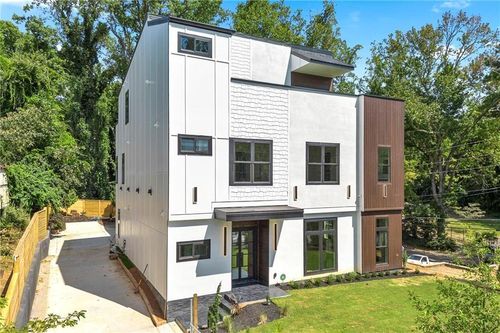 320 Hammond Dr, Atlanta, GA, 30328-5046 | Card Image