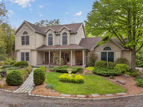 189 Bush Rd, Stone Ridge, NY, 12484-5203 | Card Image