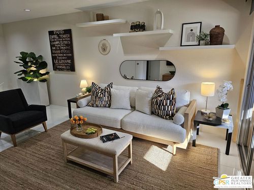 unit-202-420 N Villa Ct, Palm Springs, CA, 92262-1999 | Card Image
