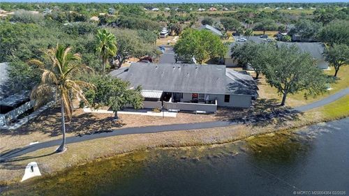 3986 Nw Cinnamon Tree Cir, Jensen Beach, FL, 34957-3643 | Card Image