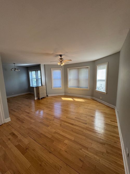 2-2900 N Kolmar Ave, Chicago, IL, 60641-5205 | Card Image