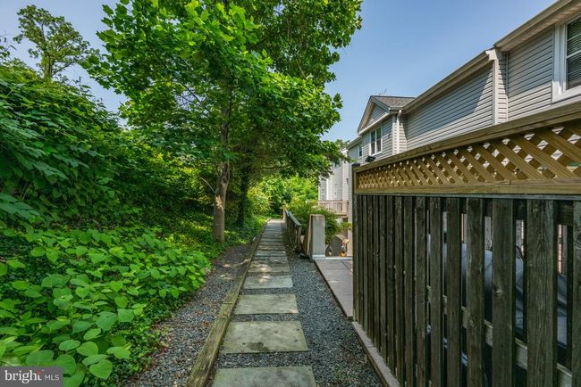 APT-410 - 2050 N Calvert St, Condo with 2 bedrooms, 1 bathrooms and null parking in ARLINGTON VA | Image 33
