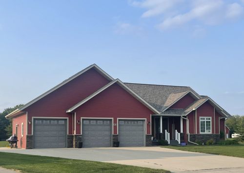 240 N Pond Dr, Jackson, MN, 56143-3807 | Card Image