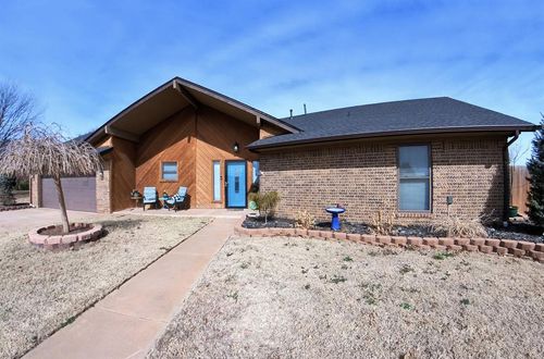 2603 Springhill Rd, Clinton, OK, 73601-4922 | Card Image