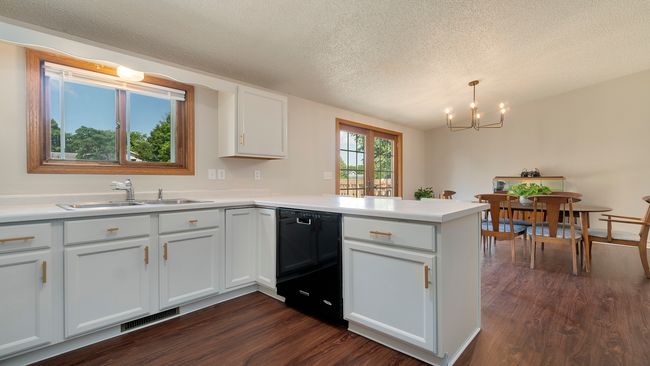 2734 N Deer Path Cir, House other with 3 bedrooms, 2 bathrooms and 2 parking in OREGON IL | Image 15